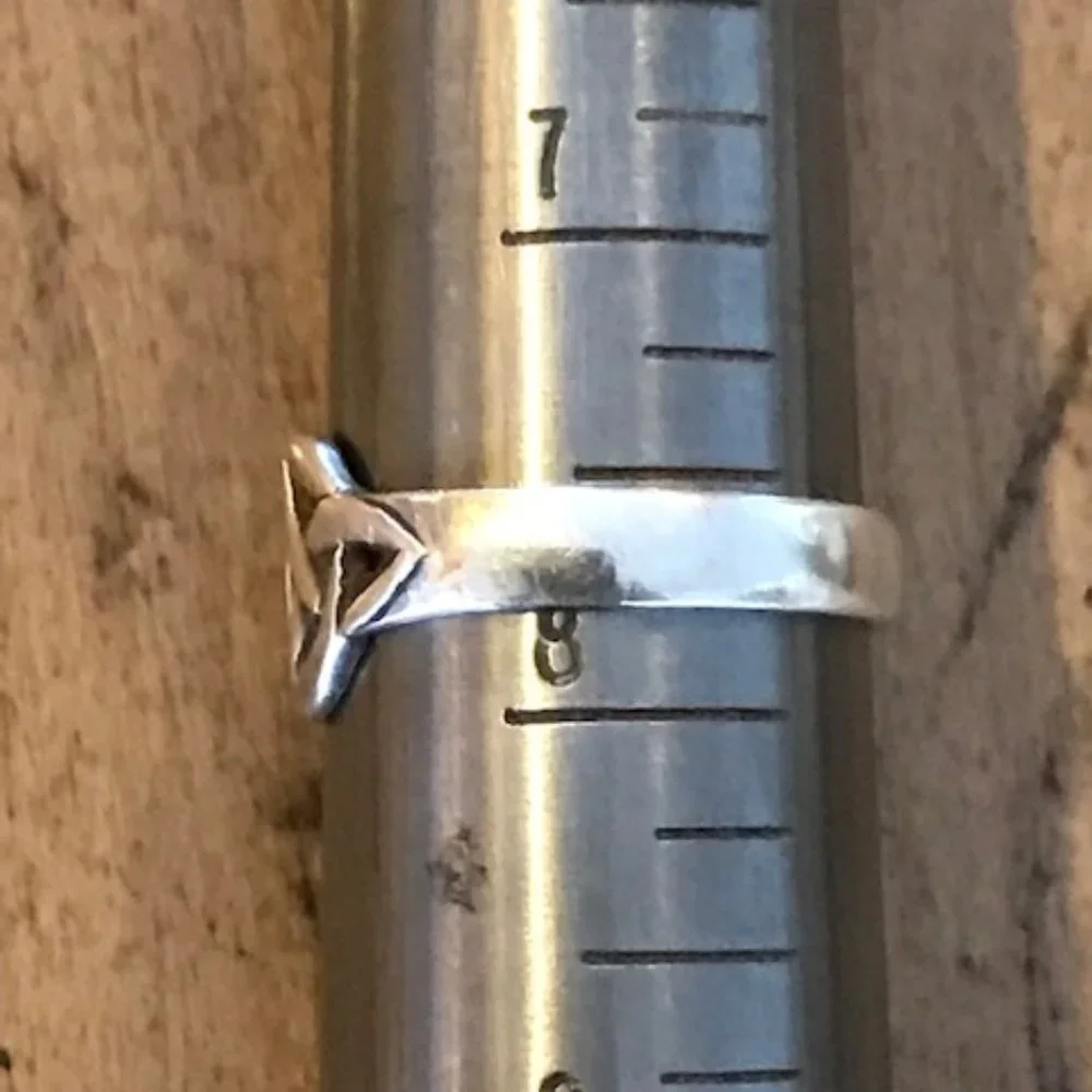 Vintage Celtic Knot Sterling Silver Ring - Size 7.75